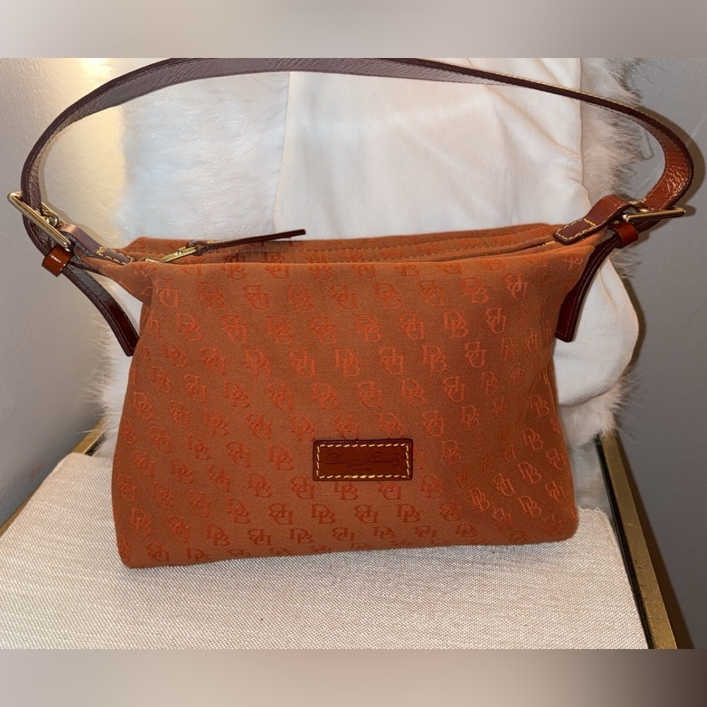 Dooney & Bourke Vintage handbag-burnt orange w/ Leather shoulder